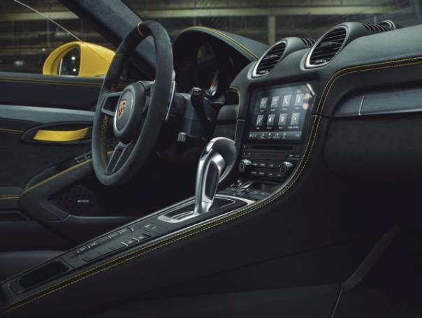 718 Cayman GT4 - Interieur